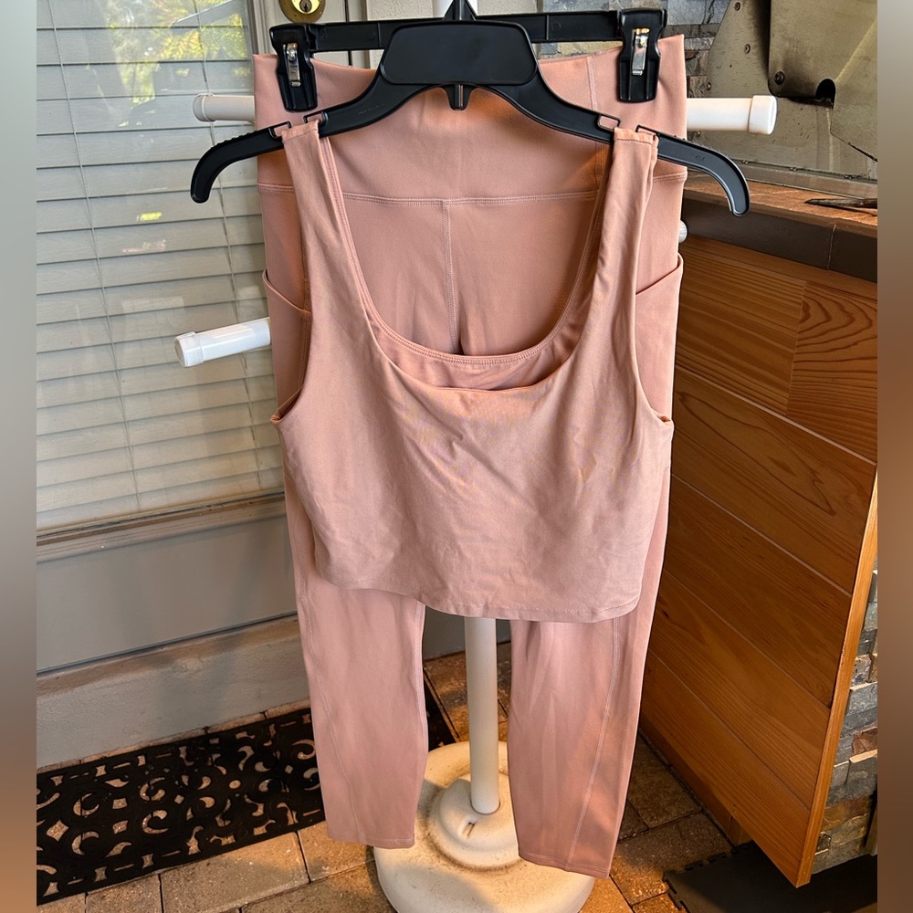 Fabletics workout set